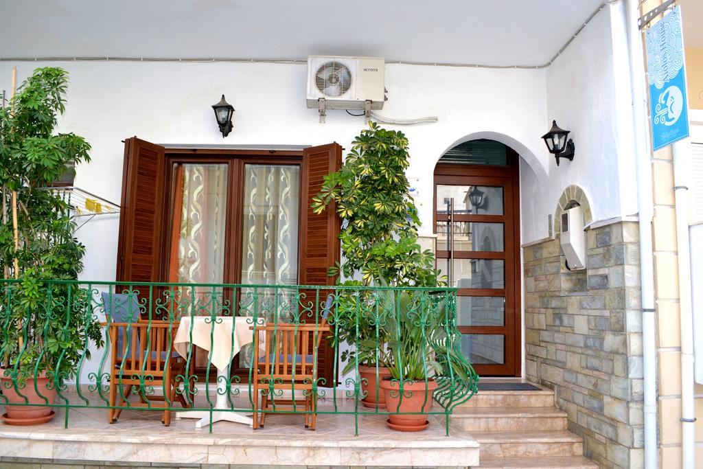 Aiolos House สเกียธอสทาวน์ ภายนอก รูปภาพ